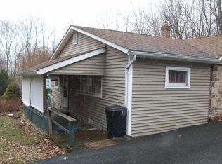 39 Reeder St, Mount Pocono, PA 18344