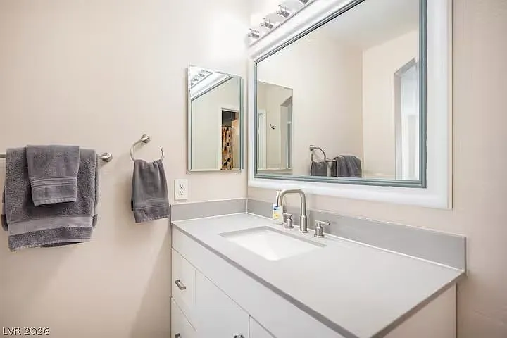 4995 Nardini Ave — Photo 22