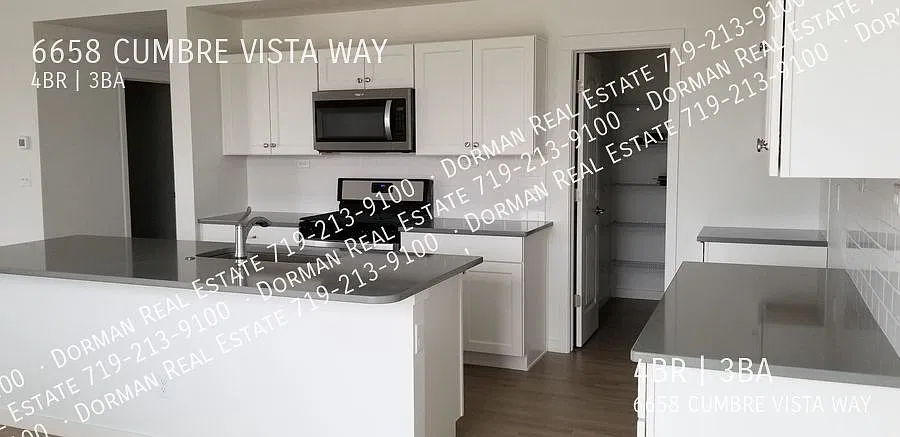 Cumbre Vista Neighborhood!! Huge 4 Bedroom, 2.5 Bath Home with 2nd Story Balcony, Mountain Views ... — Photo 2