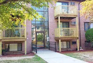 9 Lancelot Ct — Photo 2