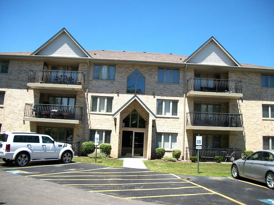 1st image of 5150 Shadow Creek Dr Unit 1