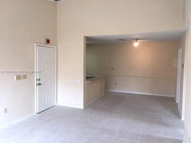 Building Photo - 18324 NW 68th Ave #H