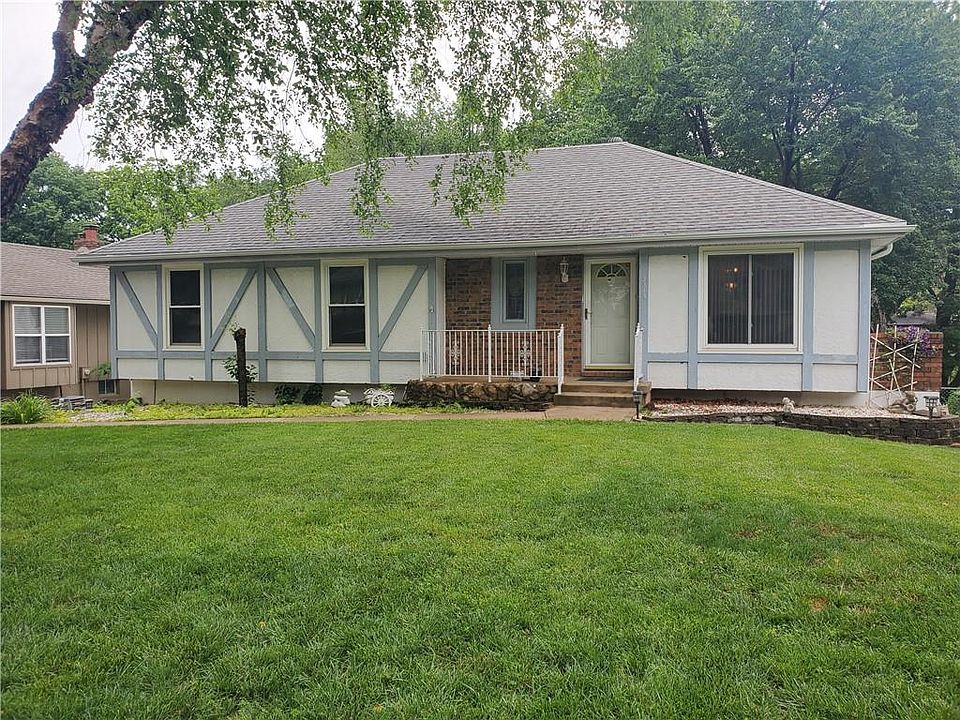 1st image of 2313 NW London Dr