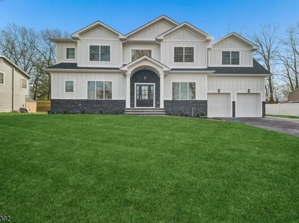 22 Tuxedo Dr, Livingston Twp., NJ 07039