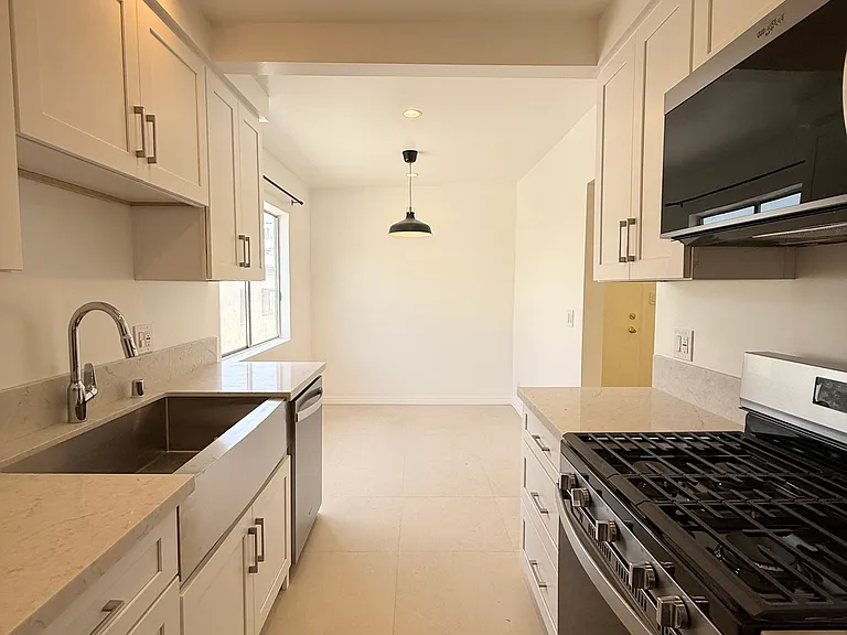 515 Pier Ave #3 — Photo 8