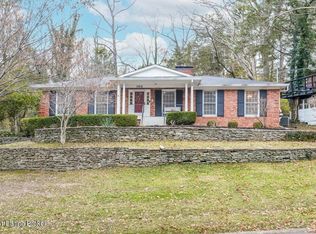 3012 Springcrest Dr, Spring Valley, KY 40241