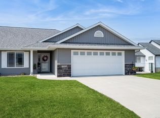 3506 Goldfinch Ct SW, Cedar Rapids, IA 52404