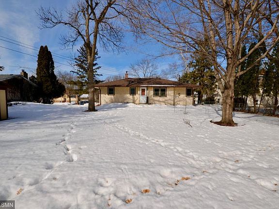 2nd image of 426 Centennial Dr