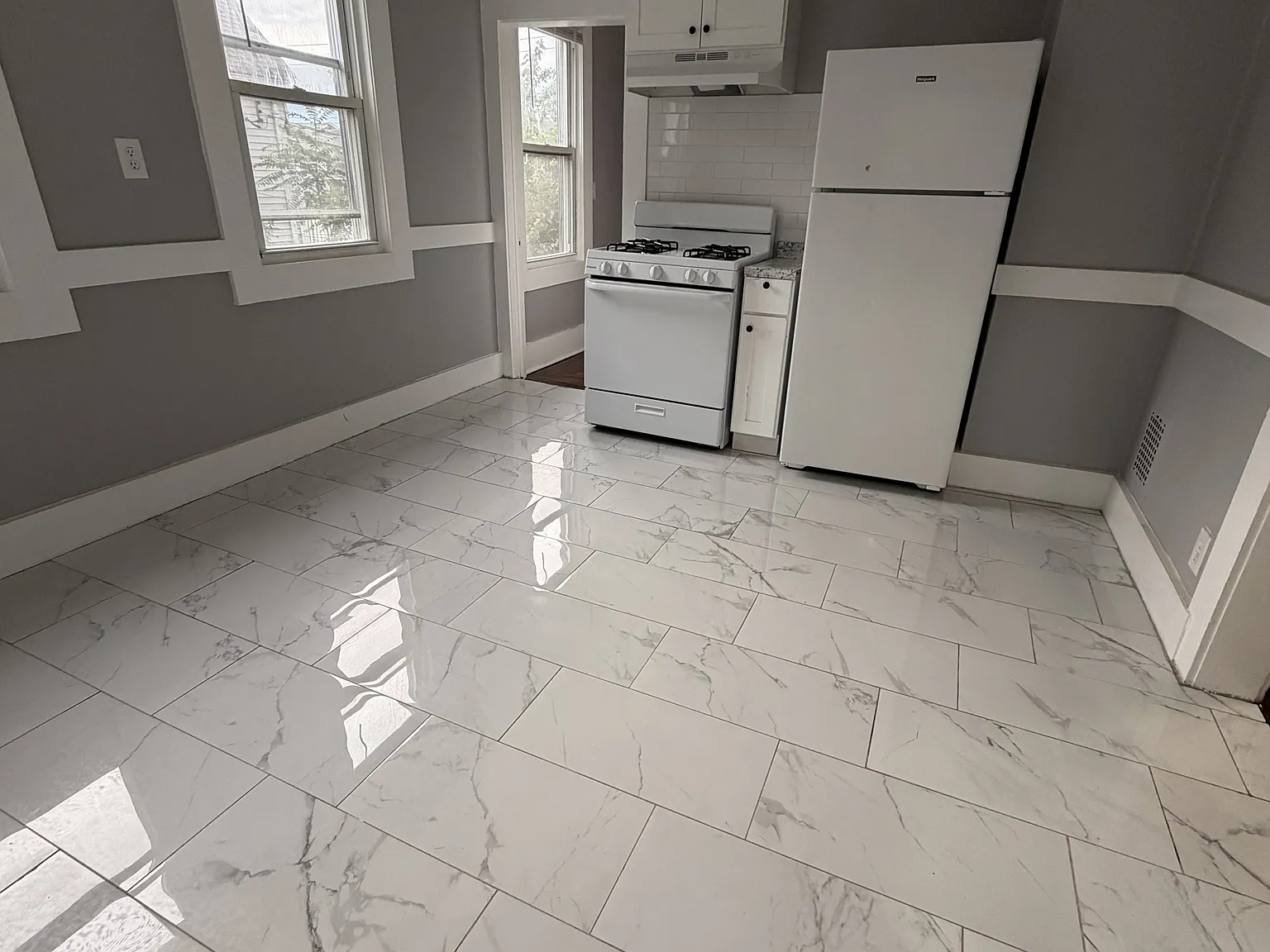 3 bed, 1152 sqft, $1,825 — Photo 1