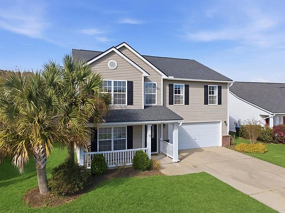 2nd image of 436 Dovetail Cir