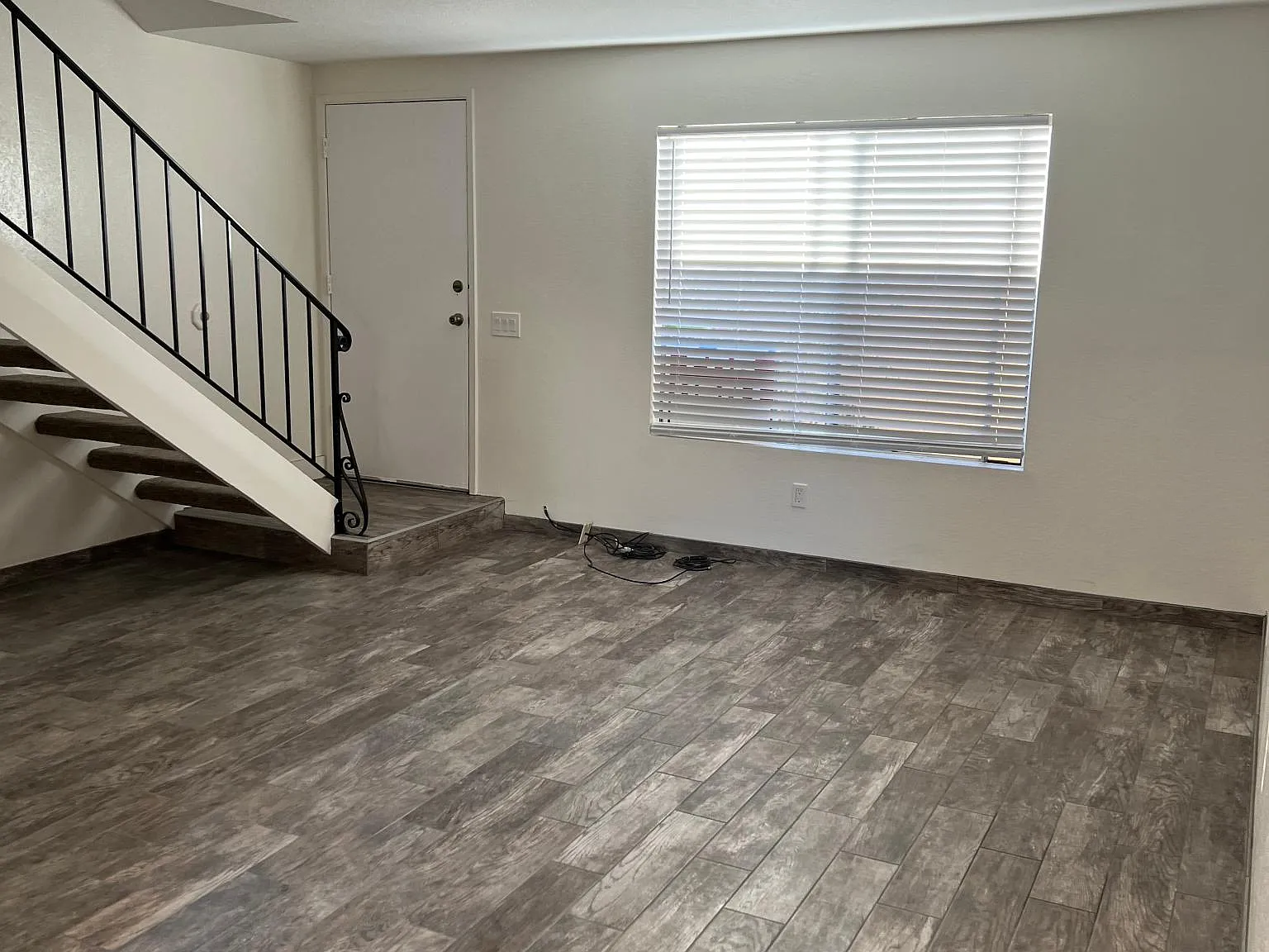 2 bed, 1.5 bath, 1000 sqft, $2,450 — Photo 3