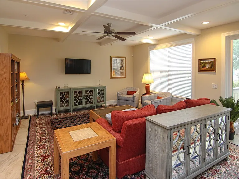105 Gascoigne Ave #102 — Photo 8