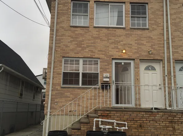11-09A 128th St, College Point, NY 11356