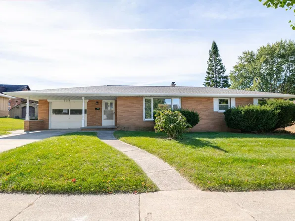2056 Zeise Ave, Green Bay, WI 54302