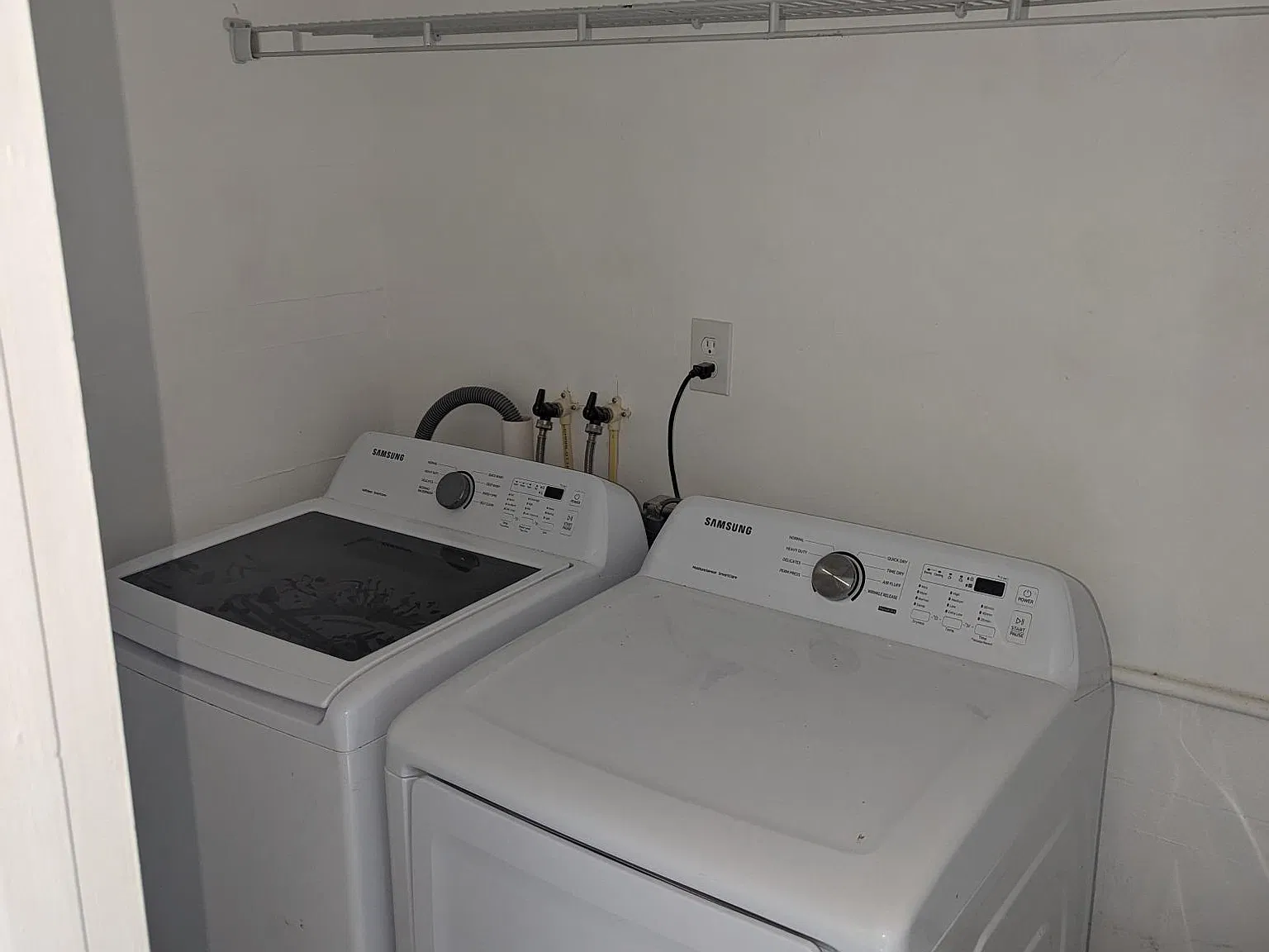 4 bed, 1.5 bath, 1704 sqft, $2,290 — Photo 4
