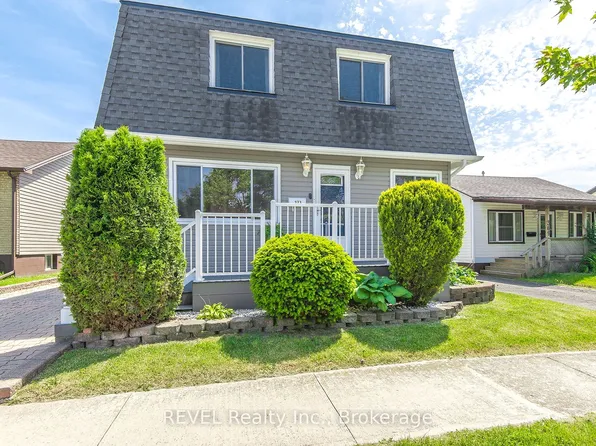 373 Hennepin Ave, Welland, ON L3B 4T4