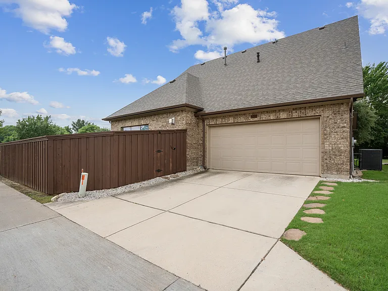 4213 Pecan Bend Ln — Photo 25