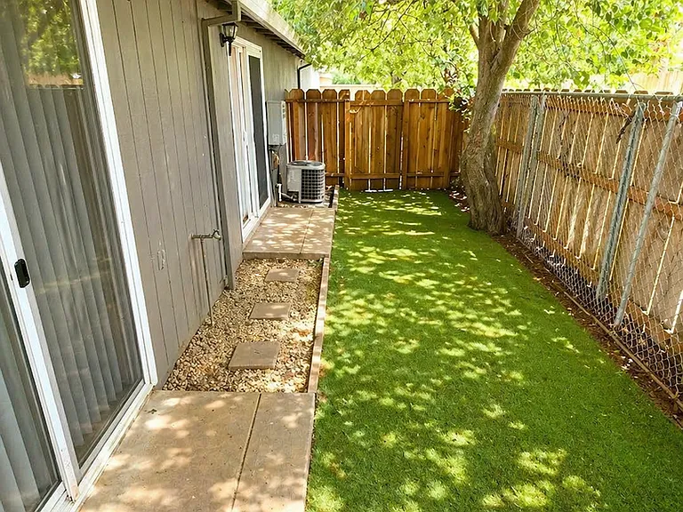 2485 Pillsbury Rd #1-4 — Photo 21