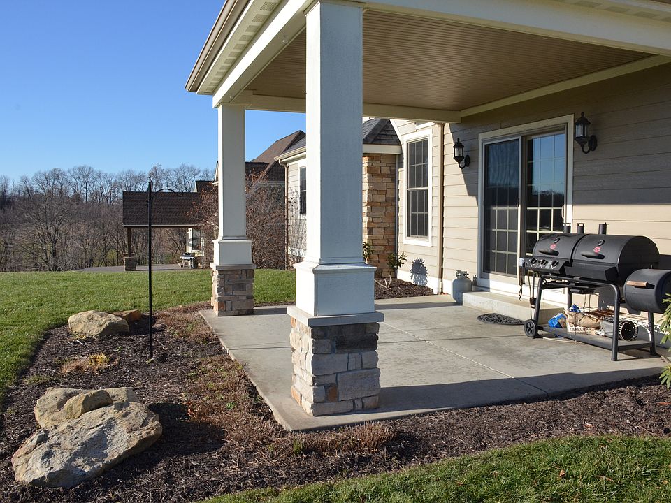 1st image of 102 Pemberley Dr