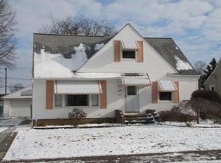 1697 Mayfair Blvd, Mayfield Heights, OH 44124