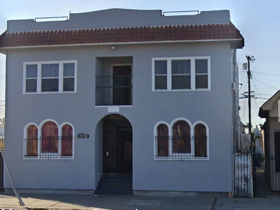 1st image of 832 W Florence Ave #8A