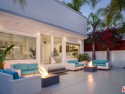 6219 Melrose Ave, Los Angeles, CA, 90038