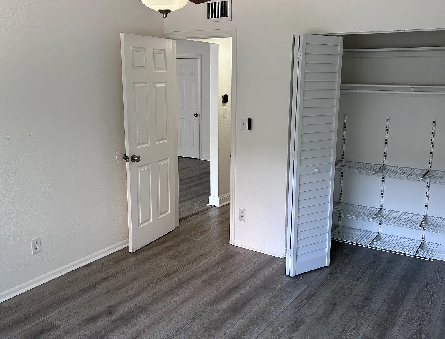 2 bed, 938 sqft, $1,700 — Photo 4