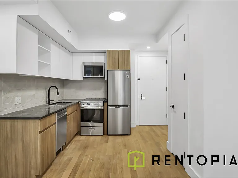 209 N 11th St #3F — Photo 5