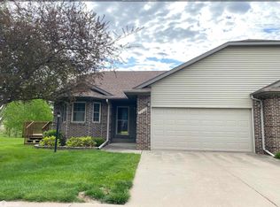 2116 Edgebrook Dr, Marshalltown, IA 50158