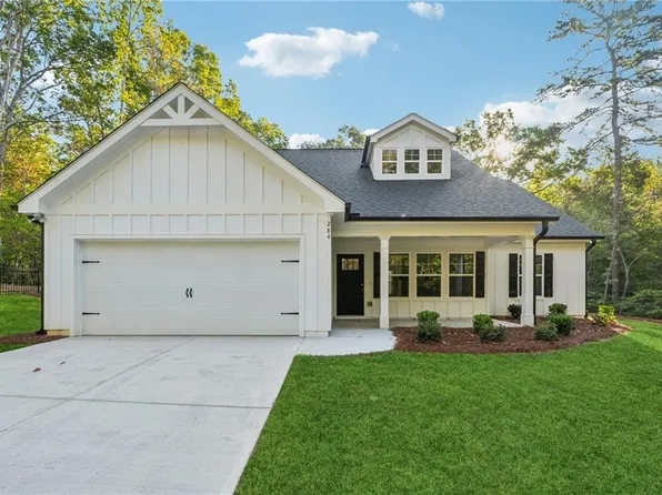 284 Rebecca St, Jasper, GA 30143