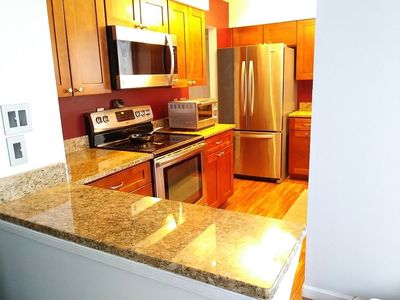 33 Staffordshire Commons Dr, Wallingford, CT, 06492