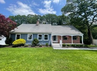 25 Indian Hill Rd, Woburn, MA 01801