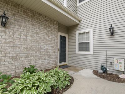 18730 Emerald CIRCLE #B, Brookfield, WI, 53045