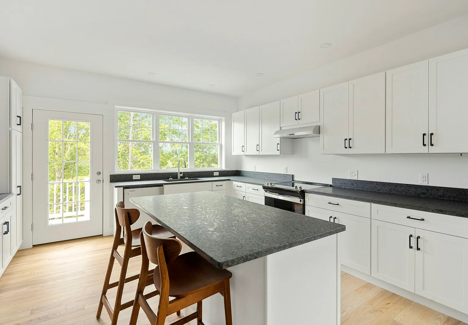 2 Honey Hill Lane — Photo 2