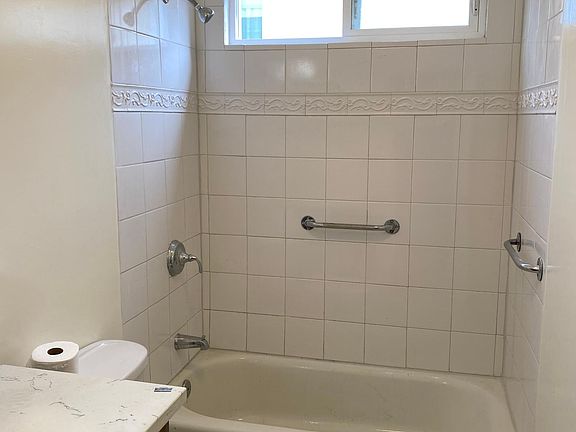 4th image of 212 Oceano Ave #3