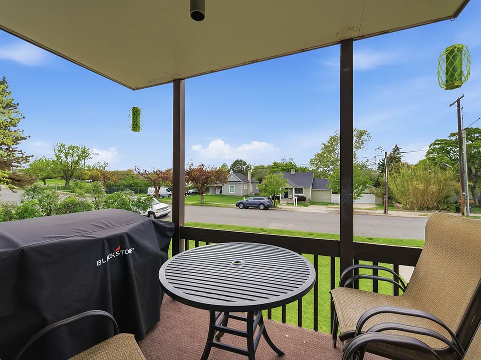 Private balcony
