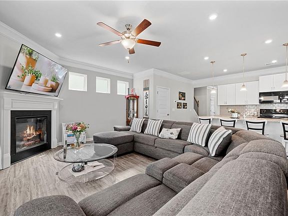 5th image of 103 Waterside Dr