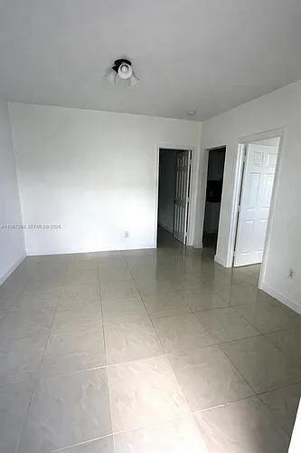 1770 NW 19th Ter #G Photo 1