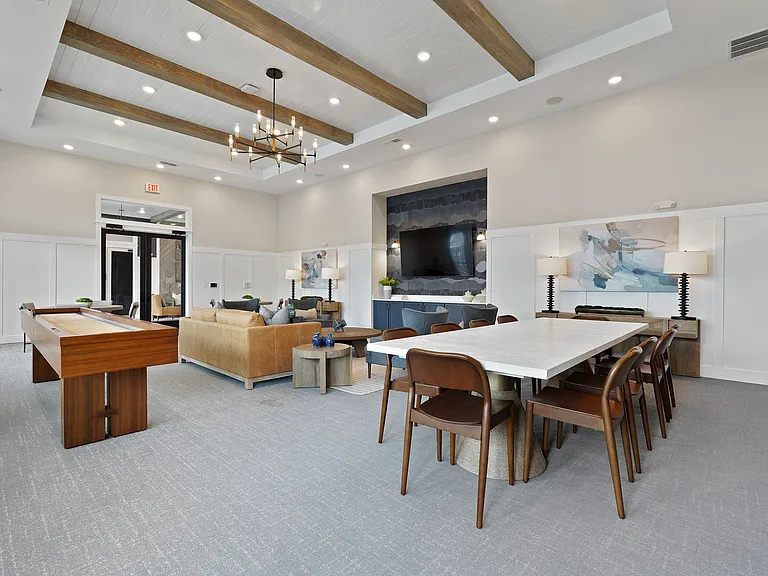 HoM at River Hills — Photo 10
