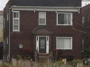 1711 Hartshorn Rd, East Cleveland, OH 44112