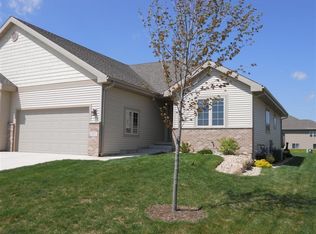 825 Oregon Parks Ave, Oregon, WI 53575