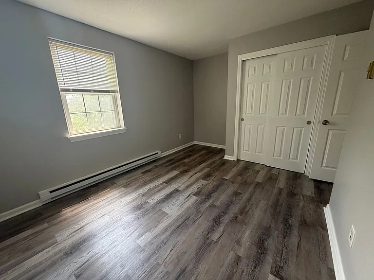 96 Maple St — Photo 10