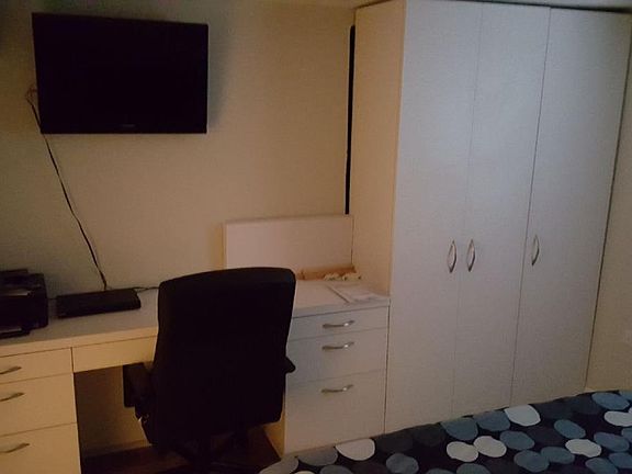 4th image of 6224 W Balmoral Ave APT 1B