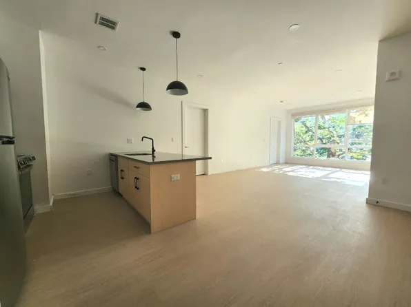 75 Webster St, Newark, NJ