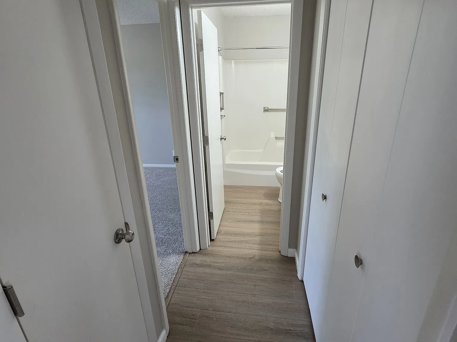 2 bed, 1400 sqft, $1,500 — Photo 4