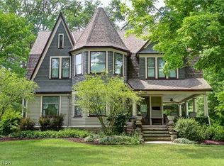 2404 Dover Center Rd, Westlake, OH 44145