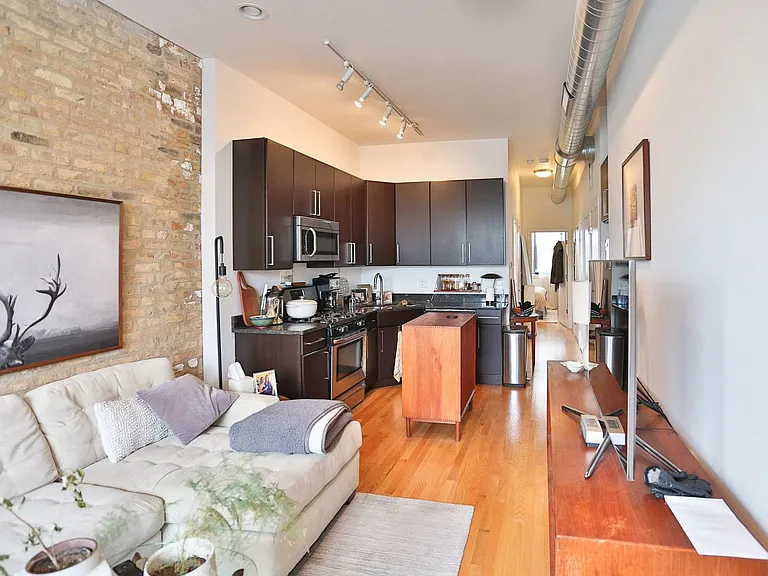 651 N Wolcott Ave #3N — Photo 4