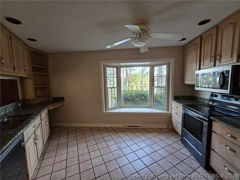 9 Dixie Dr — Photo 12