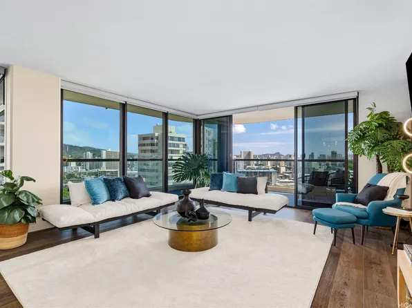 1015 Wilder Ave APT 804, Honolulu, HI 96822