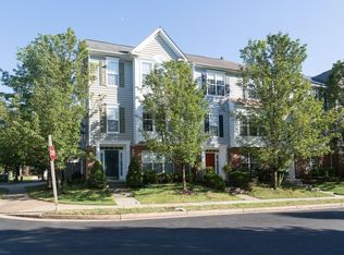 20374 Kenilworth Ter, Ashburn, VA 20147